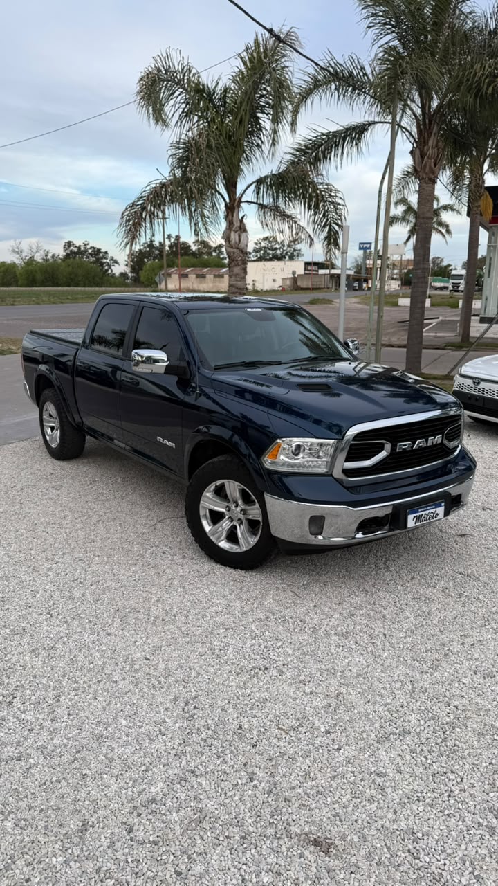 RAM - RAM 1.500 5.7 V8 LARAMIE 4X4   - AUTOMÁTICA  - 2022